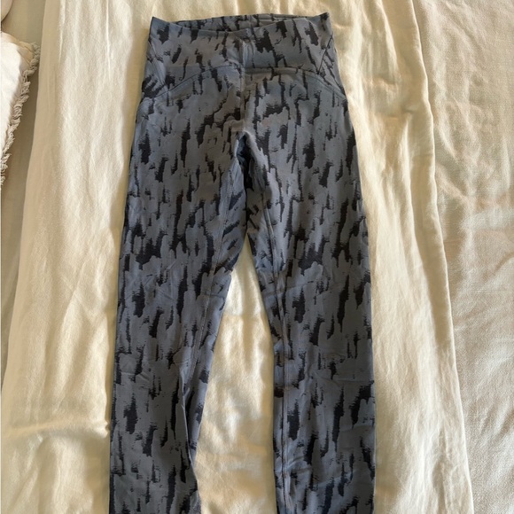 Lululemon leggings - Picture 2 of 5
